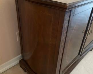 Elegant Dining Room Buffet Sideboard Cabinet W/ Sliding Top