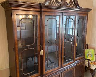 Elegant Dining Room China Cabinet W/ Bottom Storage