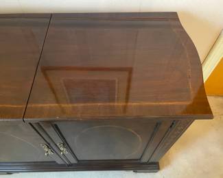 Elegant Dining Room Buffet Sideboard Cabinet W/ Sliding Top