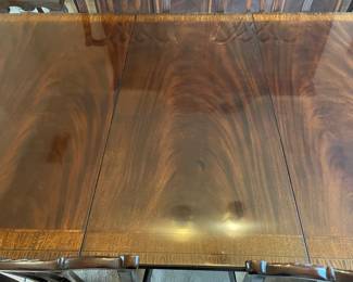 Elegant Dining Room Table W/ 3 Footed Legs, 6 Chairs, & Leaf