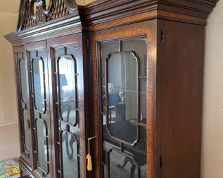 Elegant Dining Room China Cabinet W/ Bottom Storage
