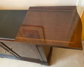 Elegant Dining Room Buffet Sideboard Cabinet W/ Sliding Top