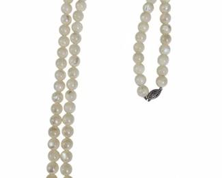 Mother of Pearl Bead Necklace with Silver Clasp