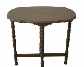 Victorian Scalloped Top Spool Turned Pedestal Side Table