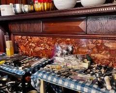 silverware, serving pieces, knives, steak knives