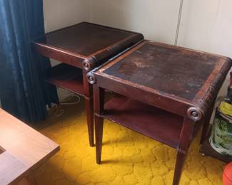 Pair mahogany end tables leather tops