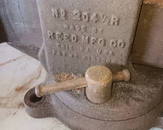 Reed 204 1/2 large vise