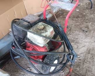 3500 psi pressure washer with 13 hp Honda motor, works!