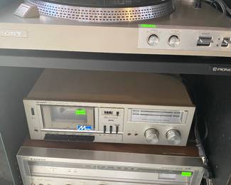 Sony PS - 212 Direct Drive Automatic Turntable System // Sony TC - U60 Cassette Deck // Goodmans Maxamp 30 Integrated Amplifier