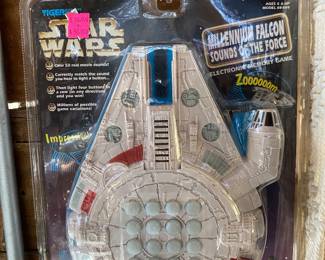 Millennium Falcon Electronic Memory Game - Star Wars Collectible