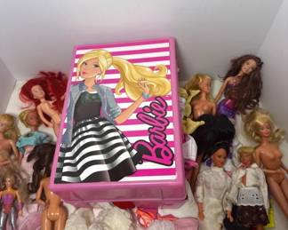 Barbie Doll Lot with Carrying Case