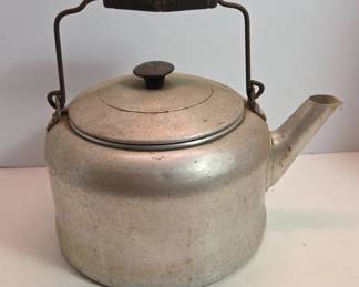 Aluminum Teapot With Handle