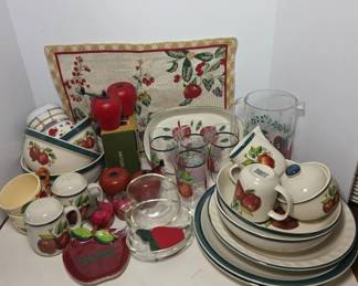 Fruit-Themed Kitchenware Collection