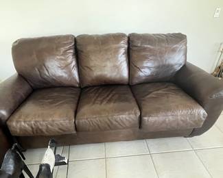 Leather couch’s with fold out bed. Also have a live seat
