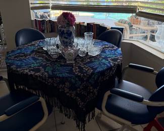 SO MUCH CRYSTAL AT AFFORDABLE PRICES