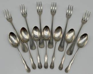 Stieff "Queen Anne" cocktail forks, demitasse spoons