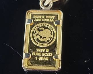Oneg Pure Gold Pendant
