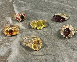 Elegant Ladies 14K Gold Fashion Rings