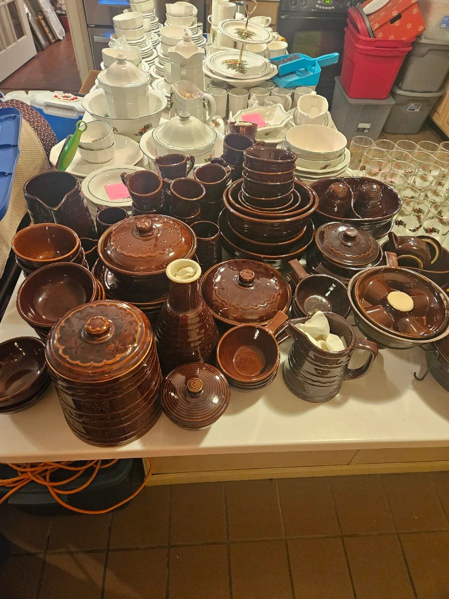 Marquest, Marquest, Marquest! A fun assortment of the big items (serving bowls, cookie jar, pitchers, plus plates, cups, bowls, and more)