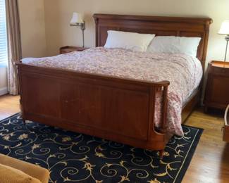 Gorgeous Sleigh Style Bed