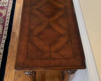 Accent Table