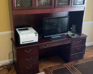 Classic Cherry Wood Executive Desk with Hutch