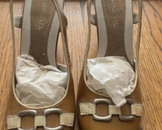 Size 7 Aerosoles Tan Leather Slingback Heels with Buckle Detail