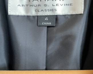 Tahari Arthur S. Levine Classic Black One-Button Blazer size 4