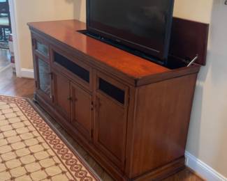 Classic Wood Pop-Up TV Lift Cabinet with Sony Bravia TV