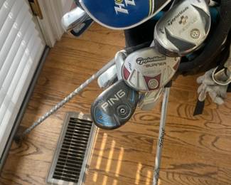 Titleist Golf Stand Bag with Tour Edge Wood Set