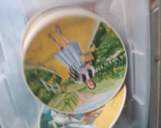 Wizard of oz plates