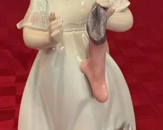 A Stocking For Kitty Lladro