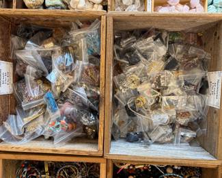 bags of Necklaces $2 each ~ 3 for $6 ~ 8 for $10 ~ buy 25+ only $1 each