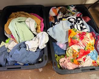lots of kids clothing in great shape size 5-10