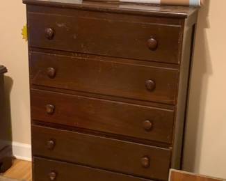 Wooden Chest of Drawers 