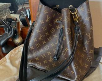 Louis Vuitton Monogram Neonoe MM Black trim