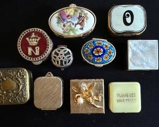 Collection of vintage trinket/pill boxes.