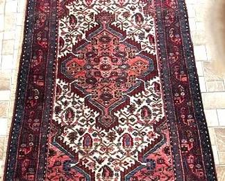 Vintage hand-knotted Wool rug, 2'x3'