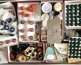 Vintage and Antique buttons.