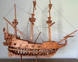 Wooden Model Ship Golden Hind