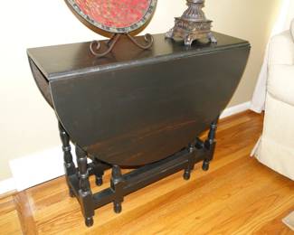 Vintage drop leaf table