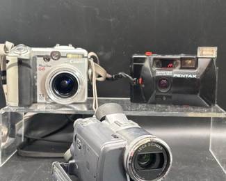106 VintageCanonG6Panasonic3CCDPentaxCameraLot