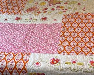 36 Fullsizequiltwithsquarepillowcases