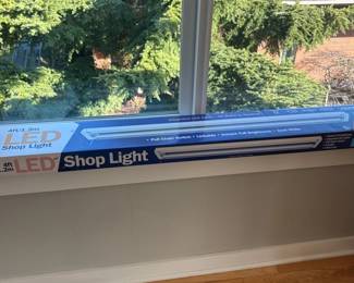 113 FeitElectricLinkableIntegratedLEDShopLight