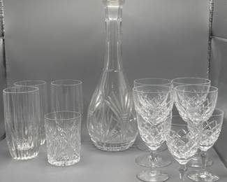 17 CutCrystalDecanterSetStemwareTumblersMixedGlassware