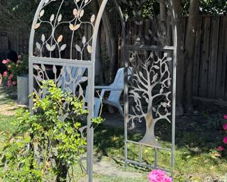 rod iron trellis