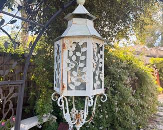 garden lamps