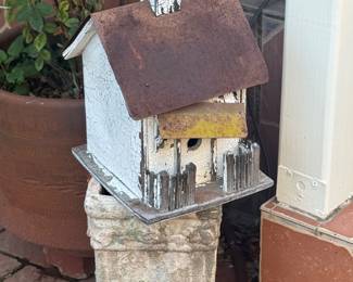 birdhouse cottage