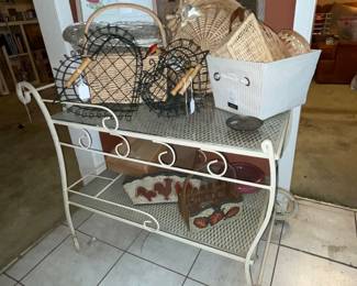 WI Serving Cart, Baskets