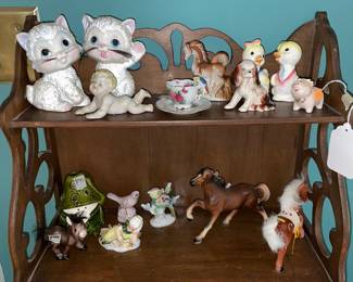Figurines, cup saucers